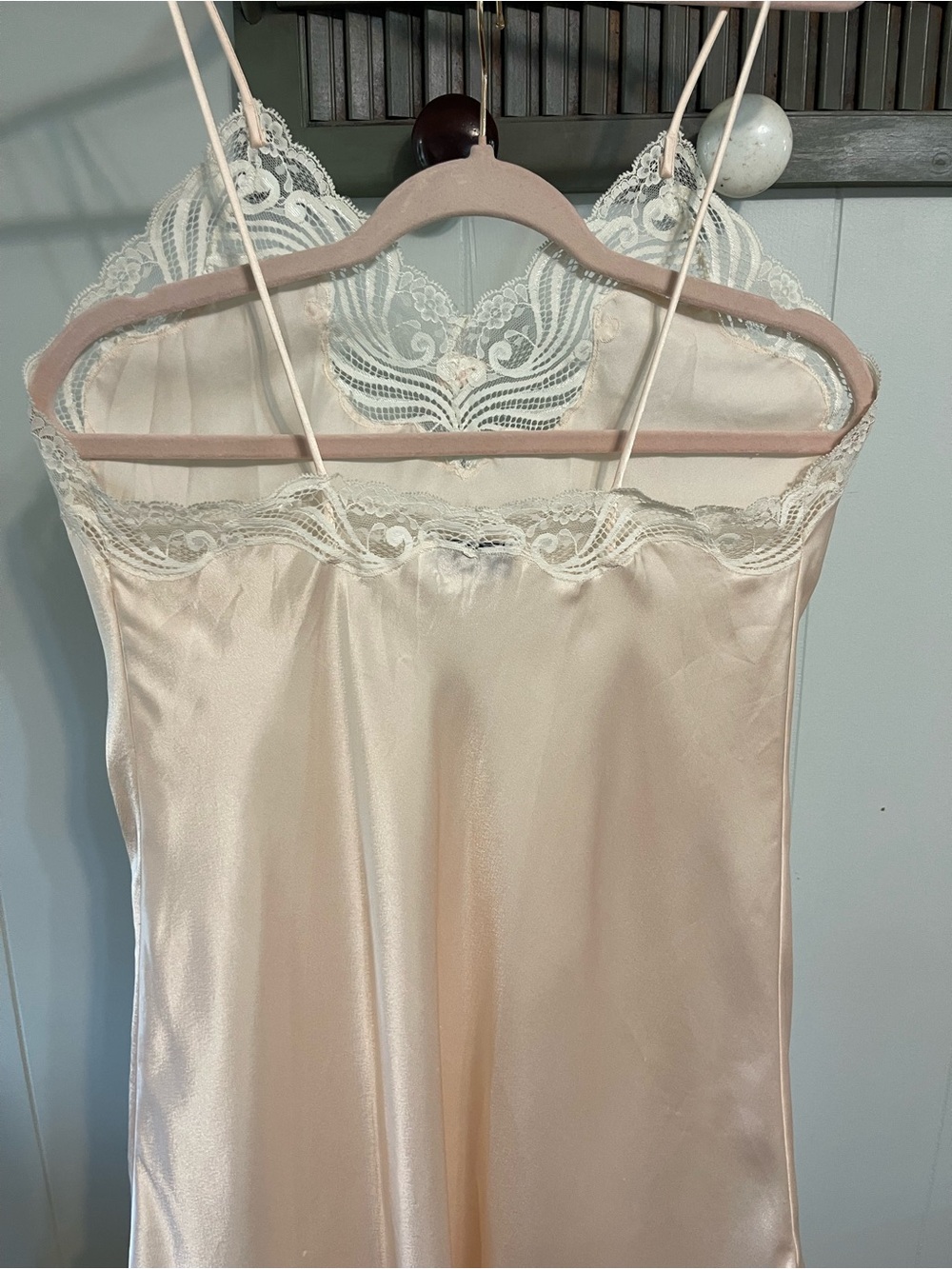 Vintage Christian Dior peach lace trimmed nightgown and robe set medium - Picture 14 of 16